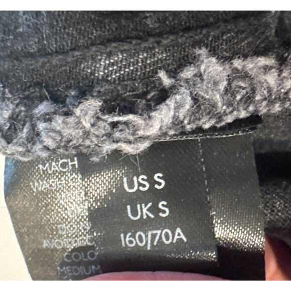 BDG Micro Black Micro Mini Skirt Womens Size Small Pleated Y2K Look Rave Denim - Picture 8 of 9